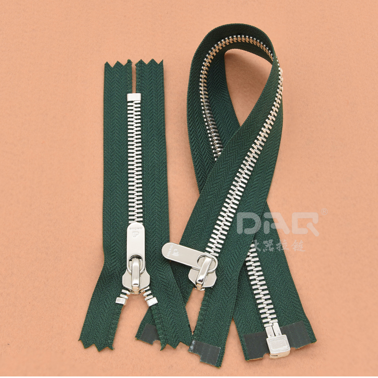 拉链背后的匠心之道 大器品牌如何定义高级服装的标准